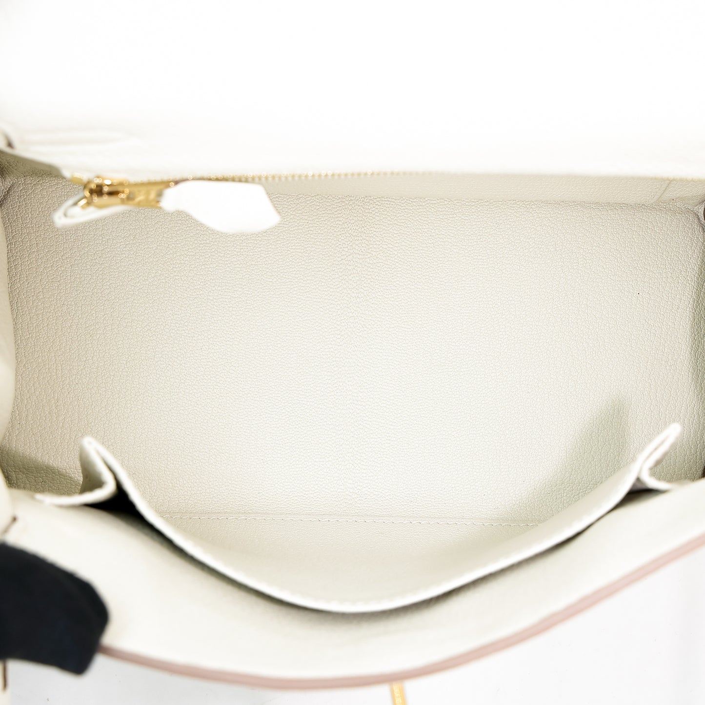 HERMÈS Kelly 25 Mushroom (0T) Togo Gold hardware B (2023)