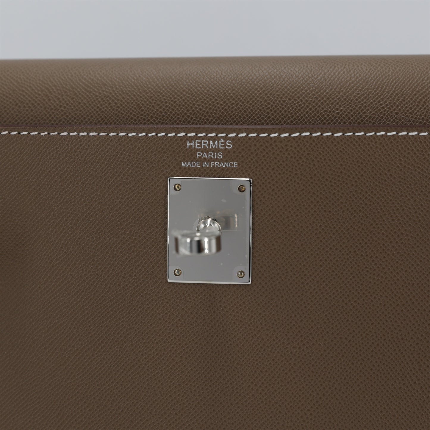 HERMÈS Kelly Elan Etoupe (18) Madame Palladium (2024)