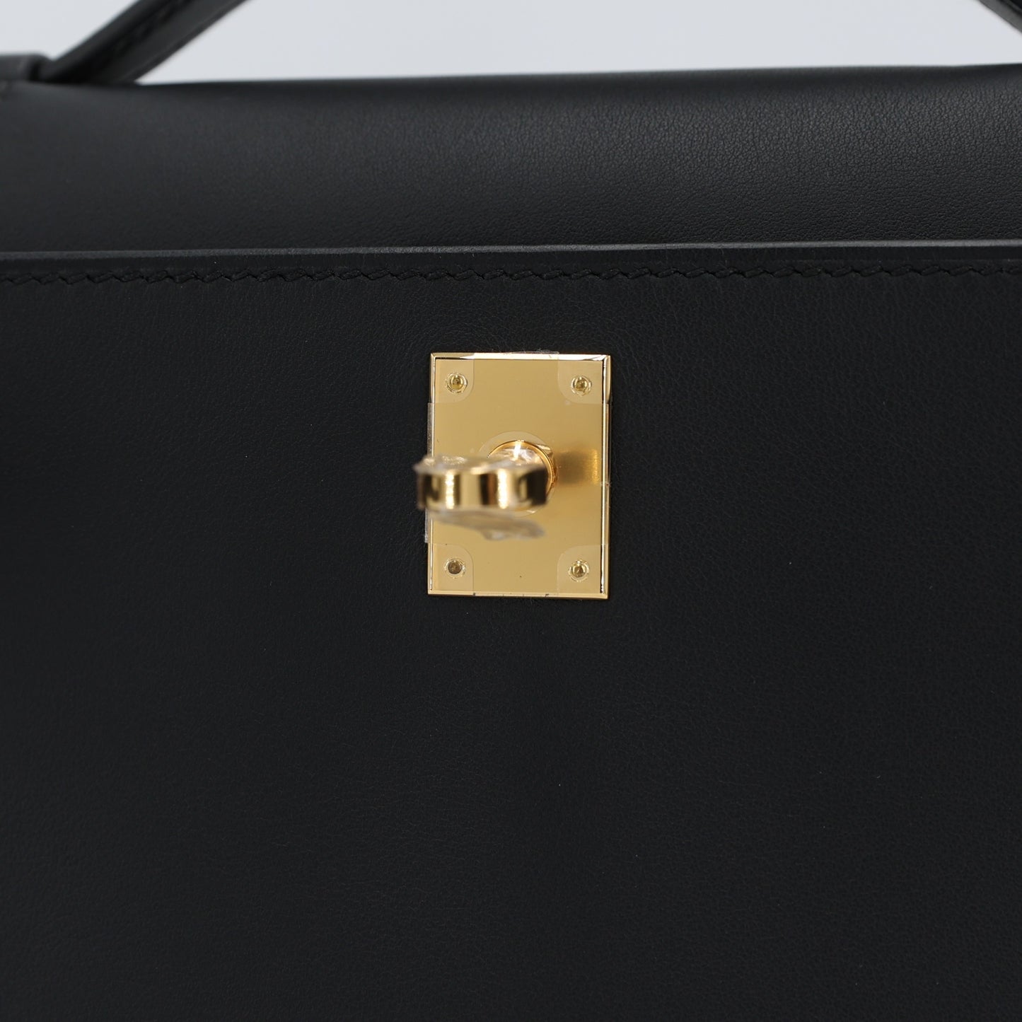 HERMÈS Kelly Pochette Black (89) Swift Gold hardware W (2024)