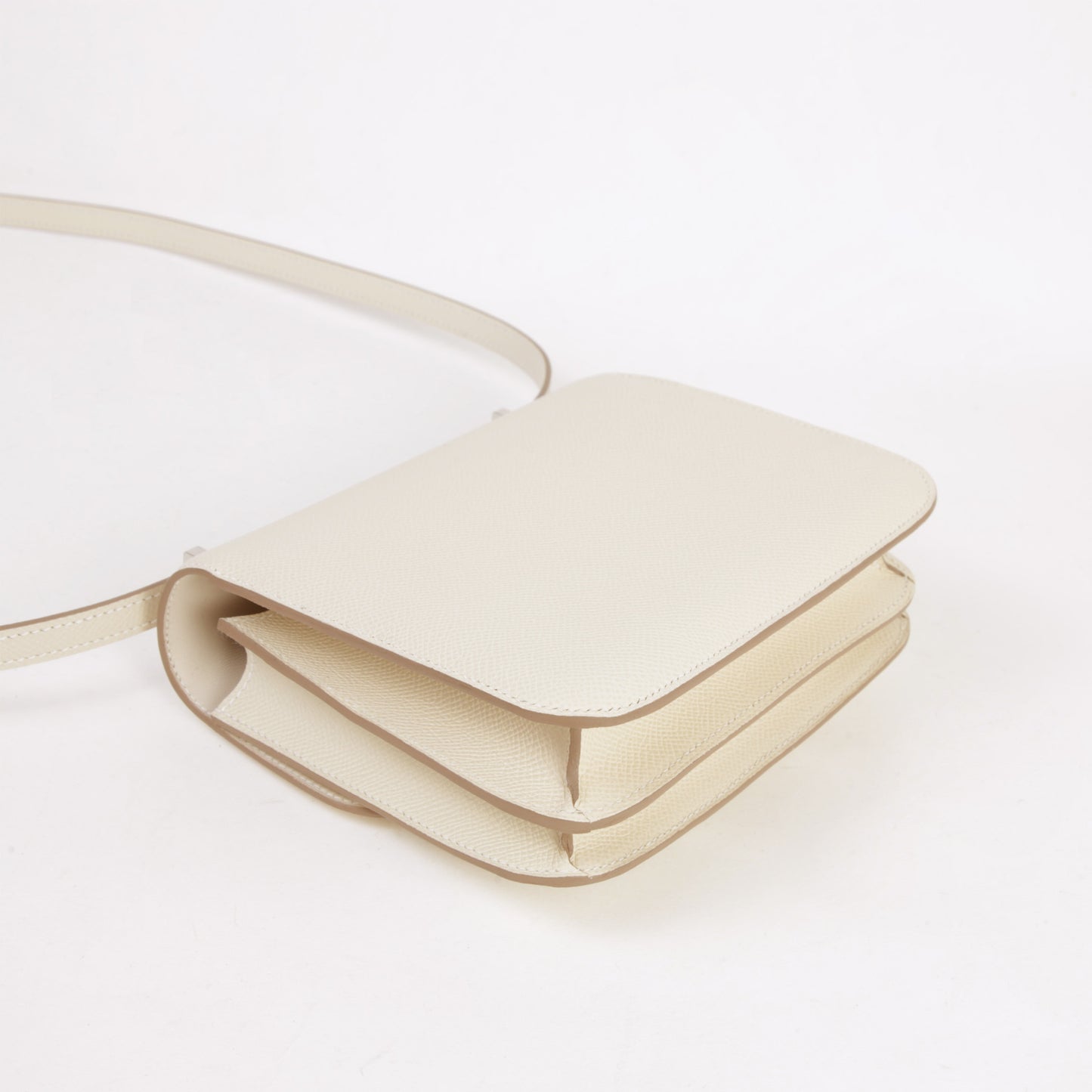 HERMÈS Constance Mini Craie (10) Epsom Lacquer Hardware Palladium hardware K (2025)