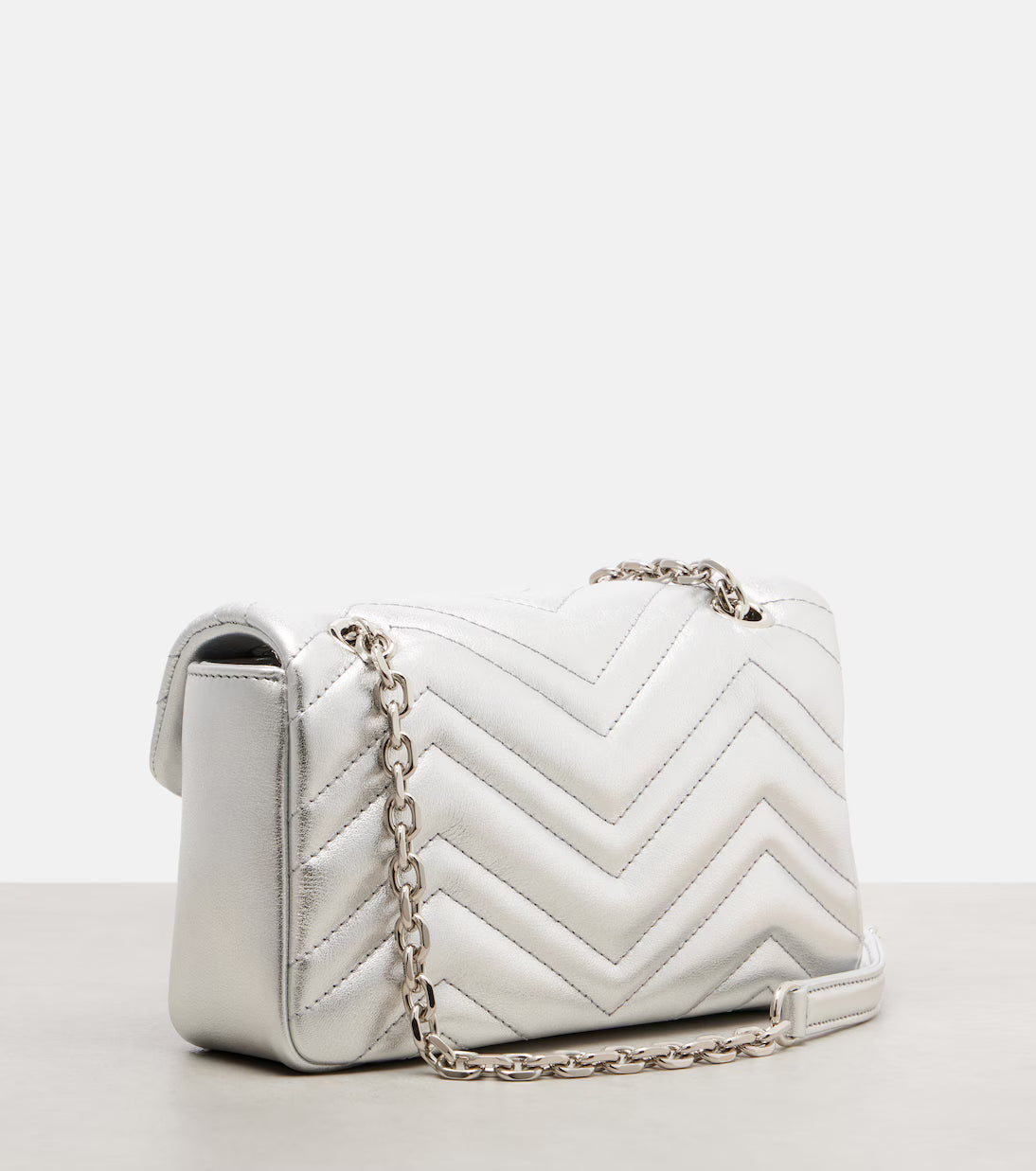 Gucci GG Marmont Small leather shoulder bag 2025