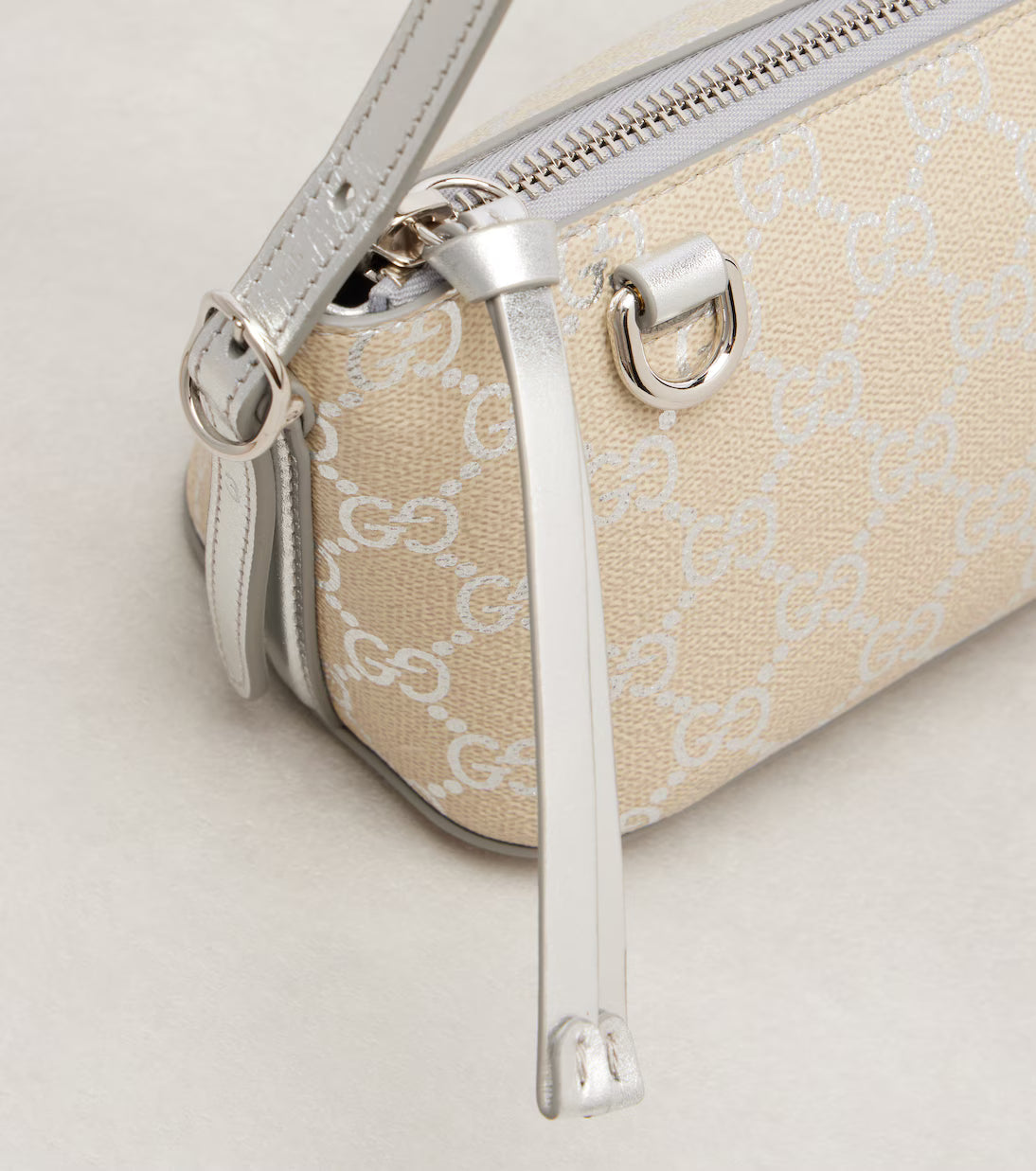 Gucci GG Emblem Small shoulder bag 2025