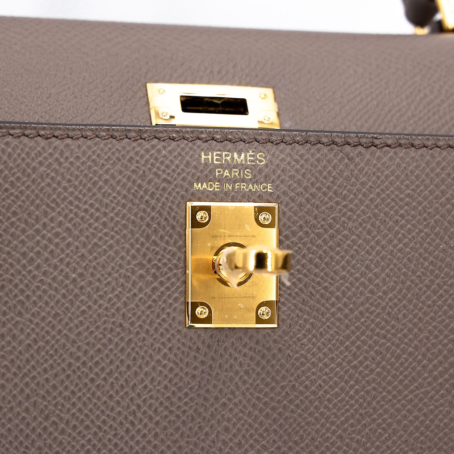 HERMÈS Kelly 25 Sellier Etain (8F) Epsom Gold hardware K (2025)