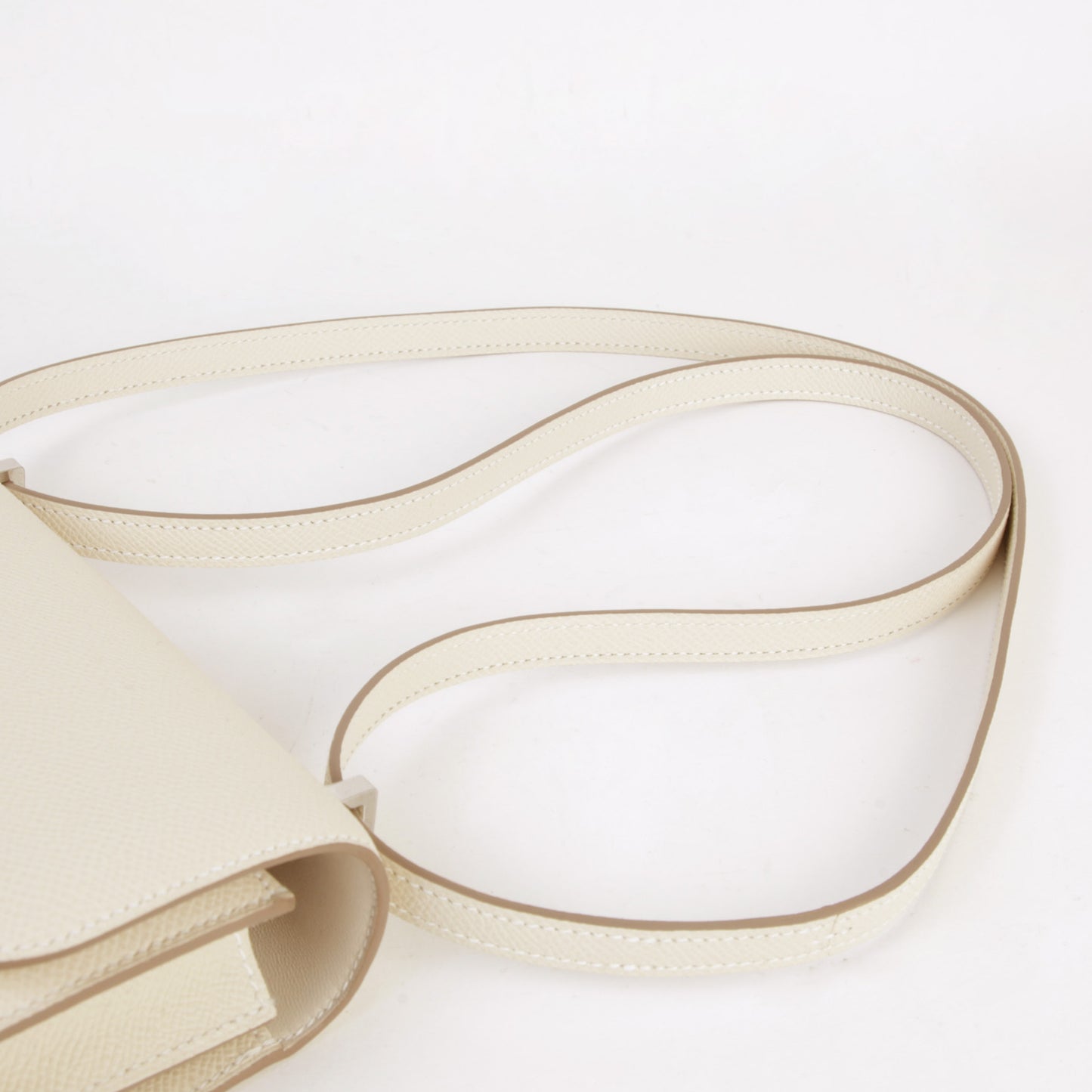 HERMÈS Constance Mini Craie (10) Epsom Lacquer Hardware Palladium hardware K (2025)